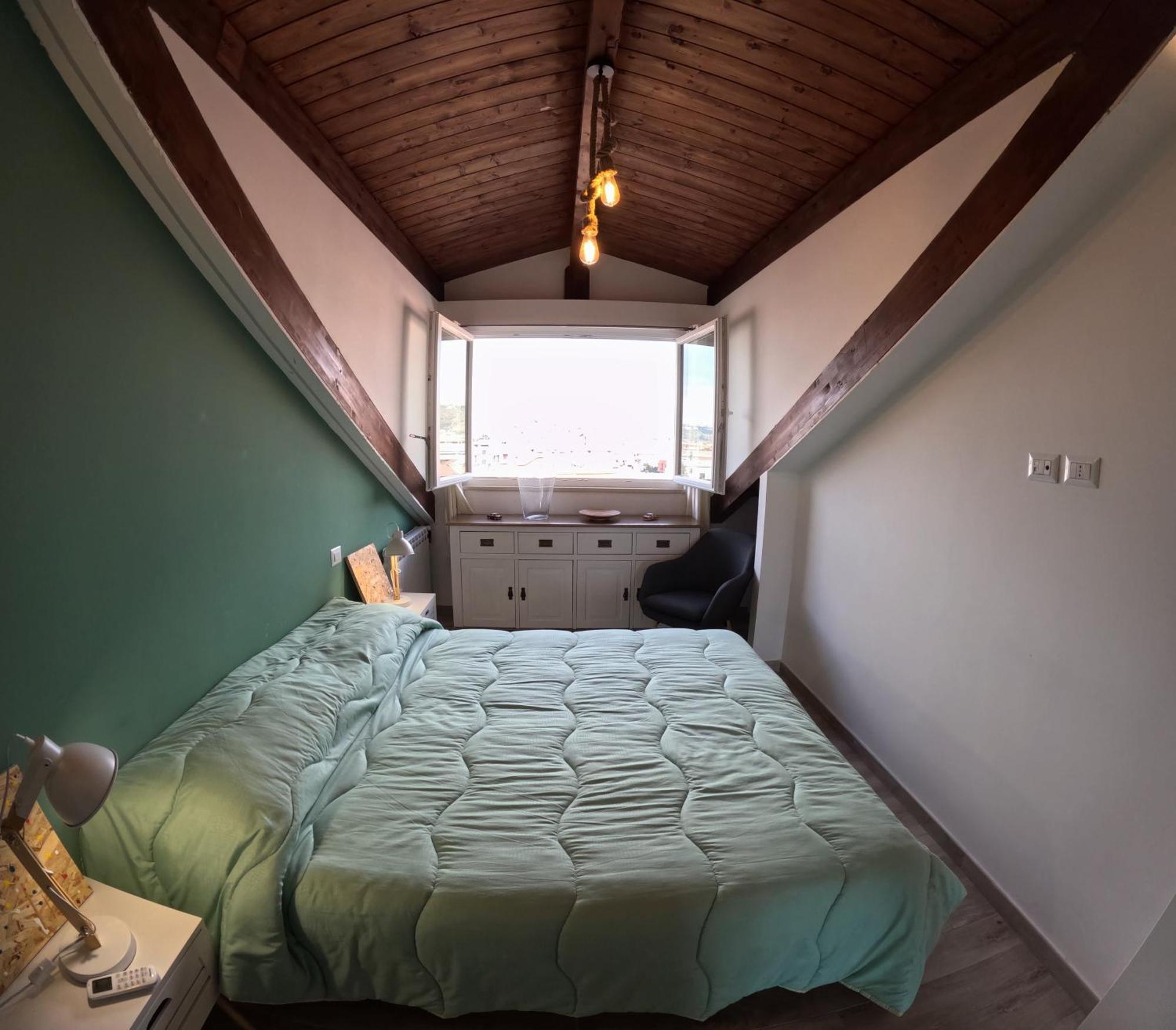 Apartament La Mansarda Quarto  Zewnętrze zdjęcie